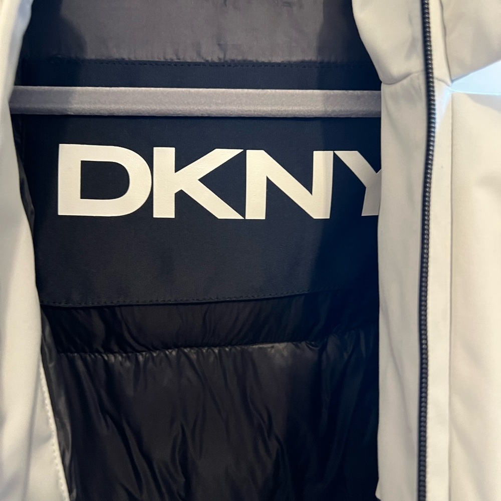 Men's White DKNY jacket - Picture 3 of 7